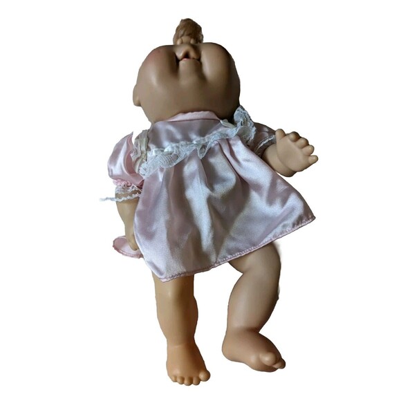 Vintage Nostalgic Cabbage Patch Doll Pink Satin Nightgown Vintage Blue Eyes 80s - Picture 2 of 9